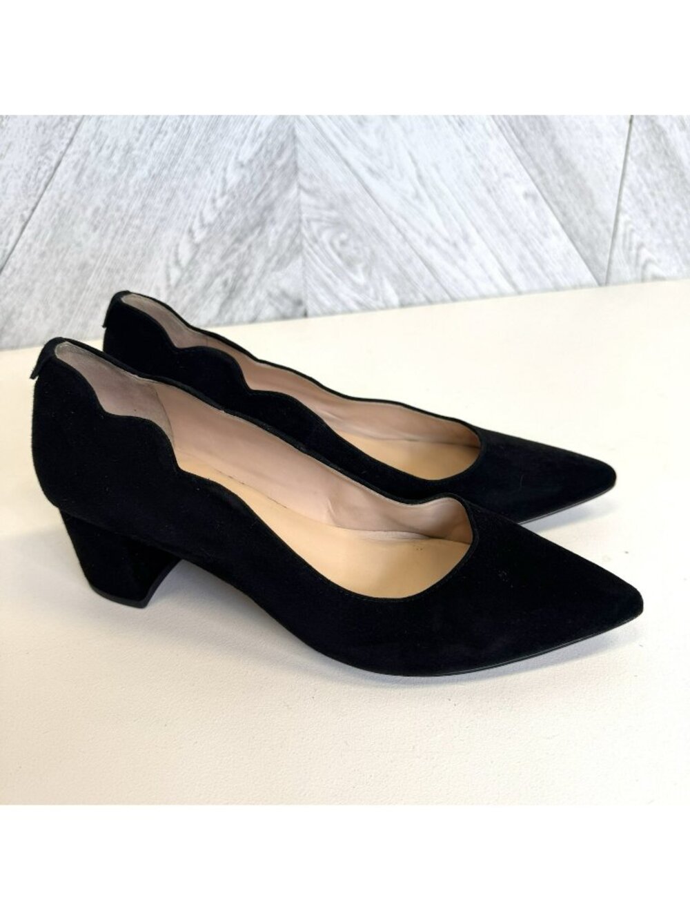 Kate Spade Mindi Scalloped Block Heel Pumps Size 7.5 Black Pointed Toe Shoes